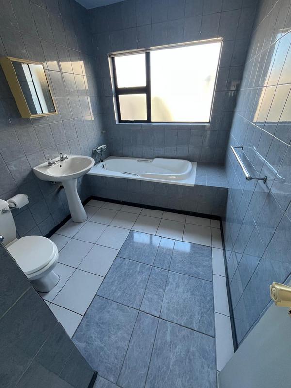 4 Bedroom Property for Sale in Port Alfred Eastern Cape